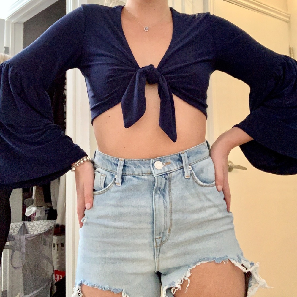 Blue bell bottomed going out crop top